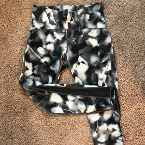 Lululemon Train Times 7/8 Pant 25”